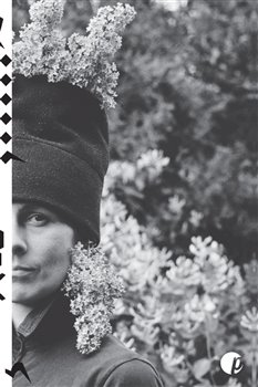 Vríka koupíte na Kosmas.cz