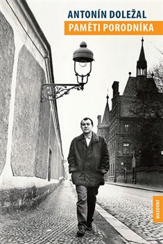 Paměti porodníka koupíte na Kosmas.cz