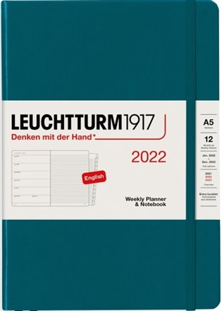 Týdenní diář a zápisník Leuchtturm Medium (A5) 2022, with booklet, Pacific Green, English - 