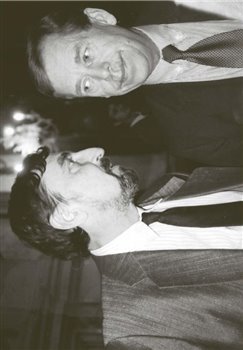 Divadlo a společnost podruhé koupíte na Kosmas.cz