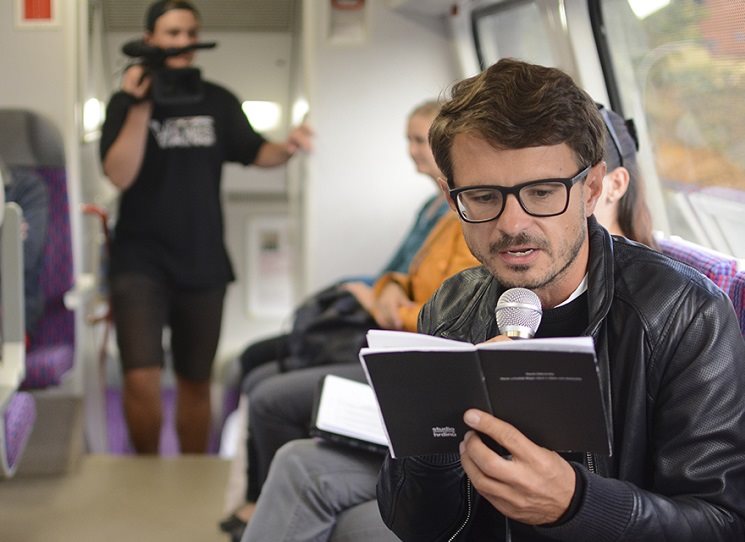 Za účasti autora knihy, literární kritičky a publicistky Kateřiny Kadlecové, šéfredaktora nakladatelství Větrné mlýny Petra Minaříka a literárního kritika, překladatele a nakladatele Jana M. Hellera.