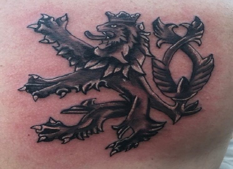 Besedy se zúčastní filozof a sociolog VÁCLAV BĚLOHRADSKÝ, historik MIROSLAV HROCH a šéfredaktor Literárních novin PETR BÍLEK coby moderátor.