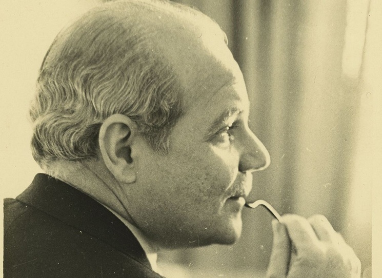 Jeden z velikánů brazilské literatury minulého století Osman Lins (1924–1978) je v češtině zatím přítomen jen prózou Retábl svaté Joany Caroliny (1966) ve svazku Pět brazilských novel (1982). Cesta Linsova Avalovary k českému čtenáři byla dlouhá: 
v odeonském hledáčku se díky překladatelce Vlastě Dufkové-Mackové ocitl už na konci 70. let minulého století.