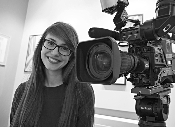 Mateřství mezi nádherou a záhulem