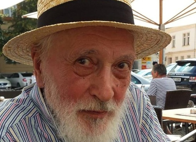 Knižní rozhovor Nedopovězeno, který vedl filmový historik Jan Černík se scénáristou, dramaturgem, dokumentaristou a režisérem Meir Luborem Dohnalem, je mimořádný hned z několika důvodů.