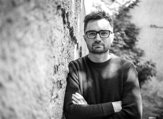 Román Léto ztracených duší je ozvěnou minulých životů v kulisách českého maloměsta
